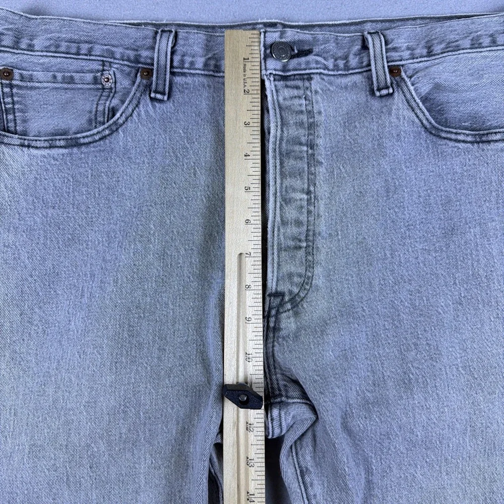 Levis 501 Jeans Mens 35x34 (32) Gray Denim Button Fly Classic Original Straight